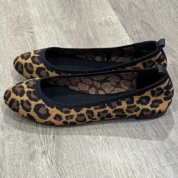 MIA Size 6.5 Cheetah Print Rubber Sole Stretch Ballet Flat Loafer Shoe EUC - Picture 6 of 8